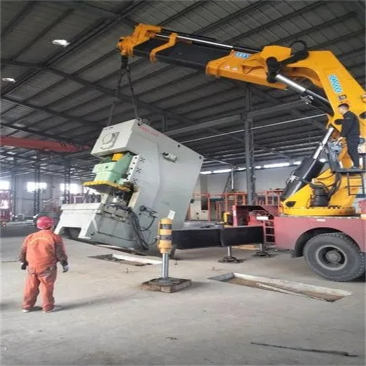 屯昌80吨折臂吊车出租附近电话